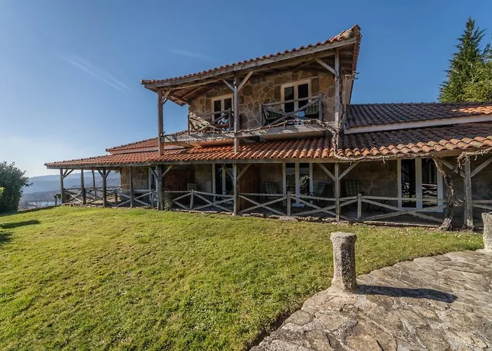 酒店 Vista Bela Do Geres 3*